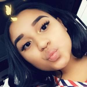 Meet your Posher, Natalie